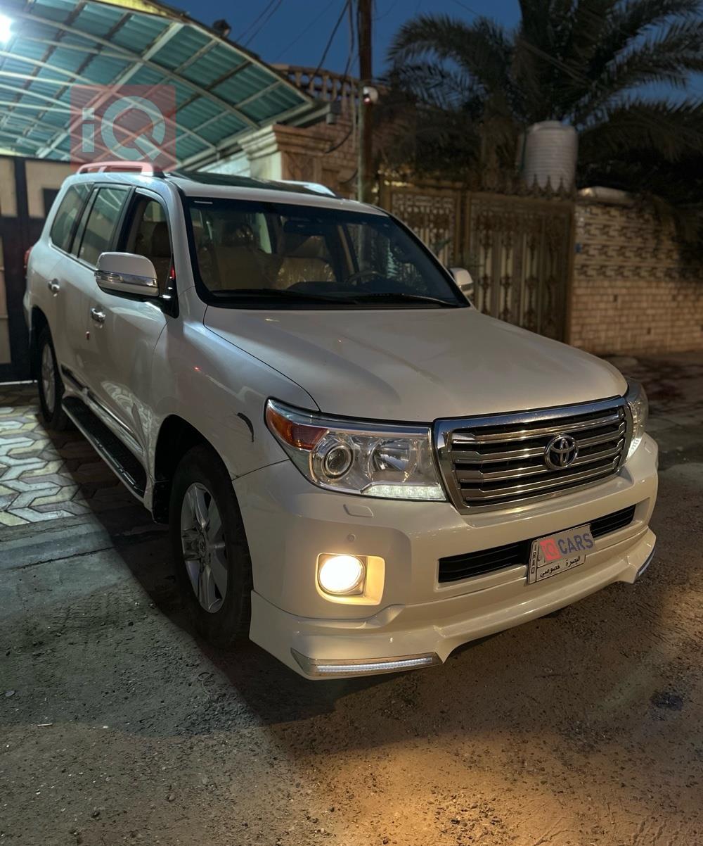 تويوتا لاندكروزر